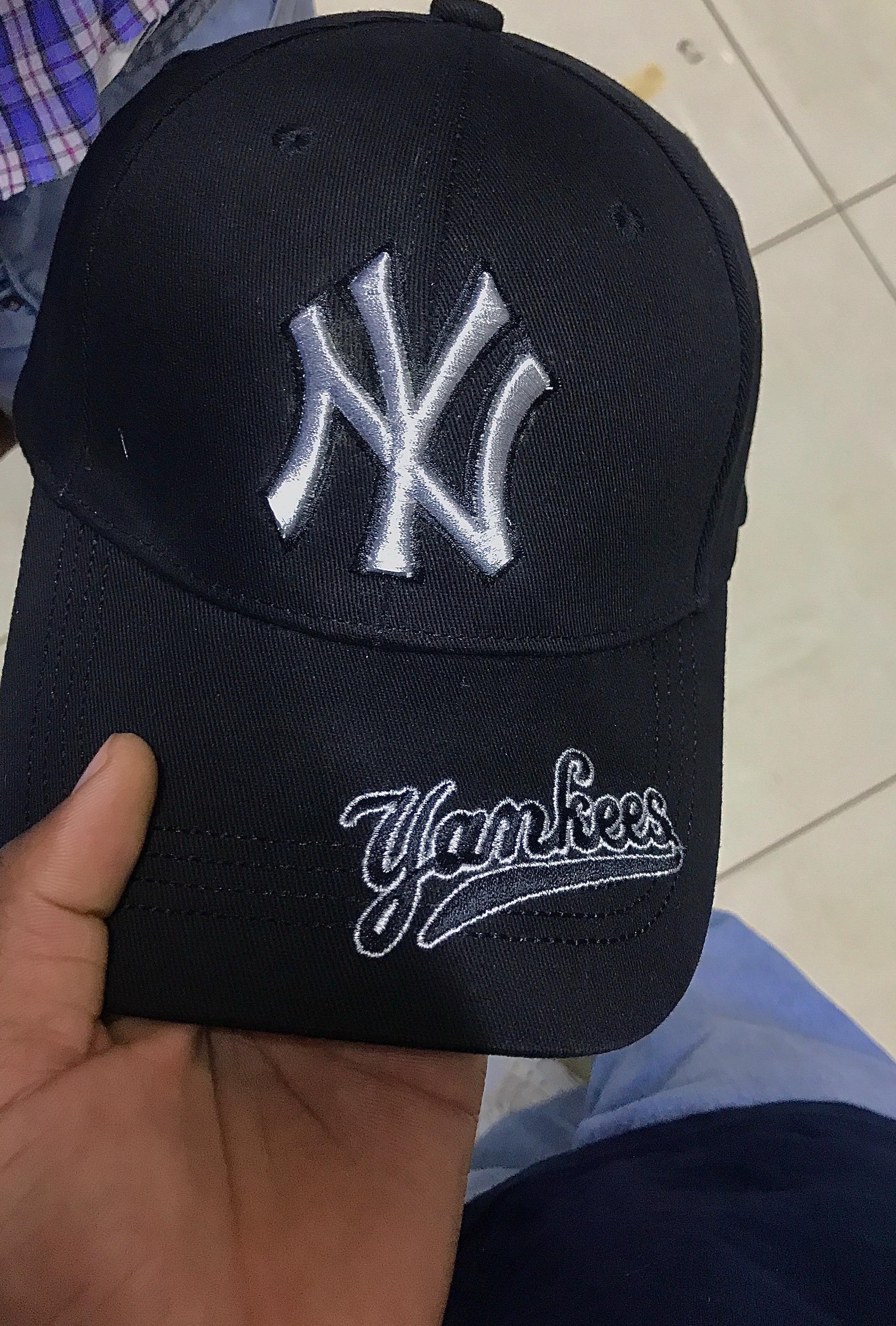 Caps