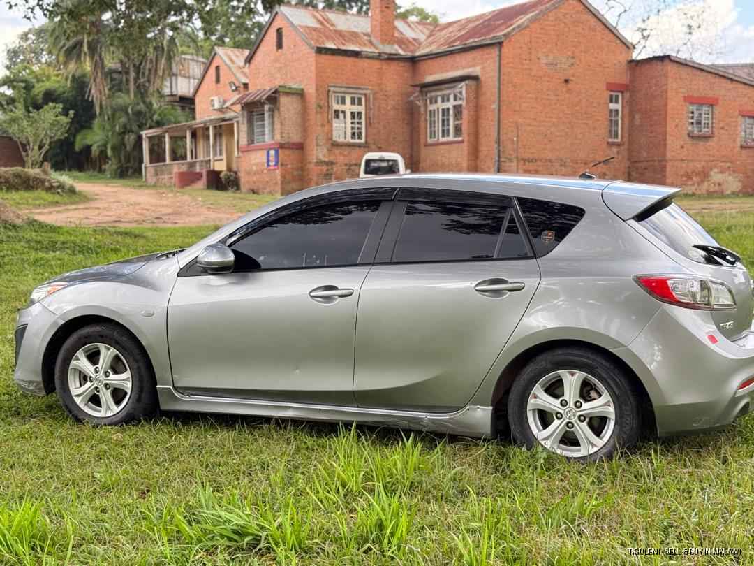 Registered Mazda Axella Hatchback