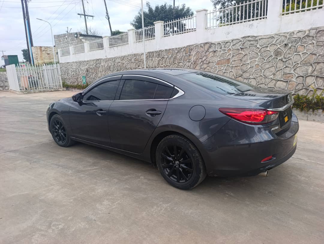 Unregistered Mazda Atenza