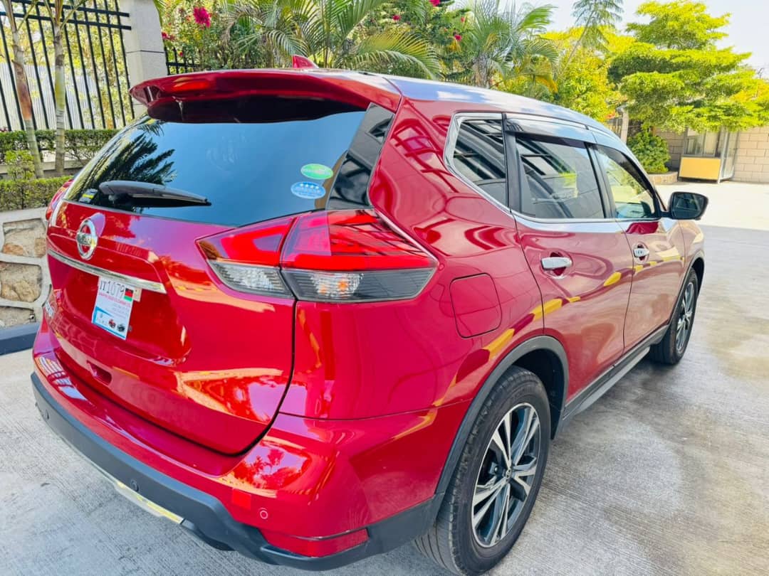 Unregistered Nissan X-Trail